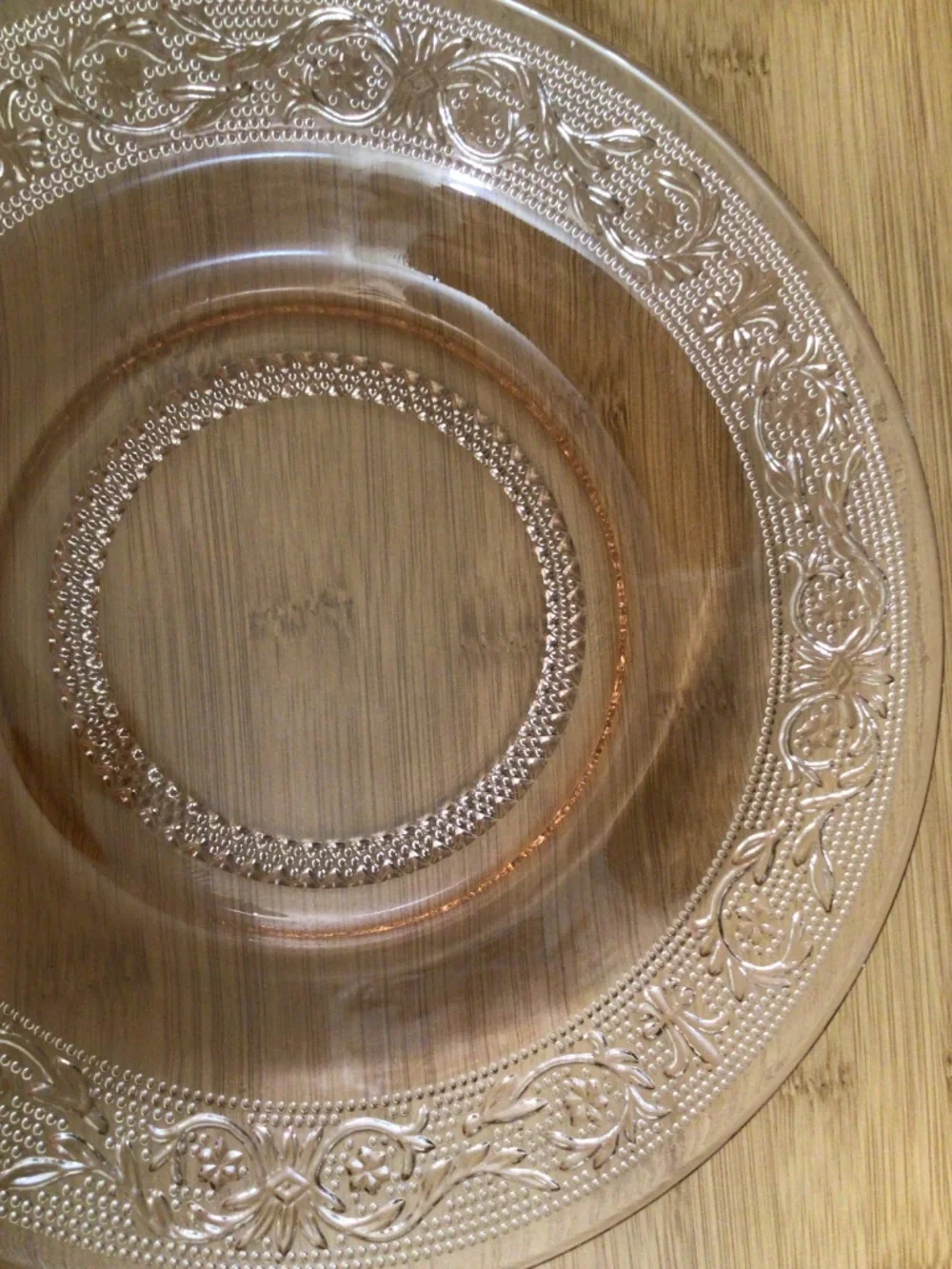 KIG Malaysia Fleur De Lis Pink Plate, 9